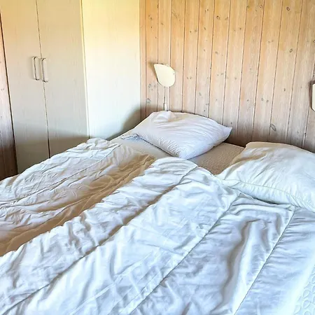 Holiday home Straumen